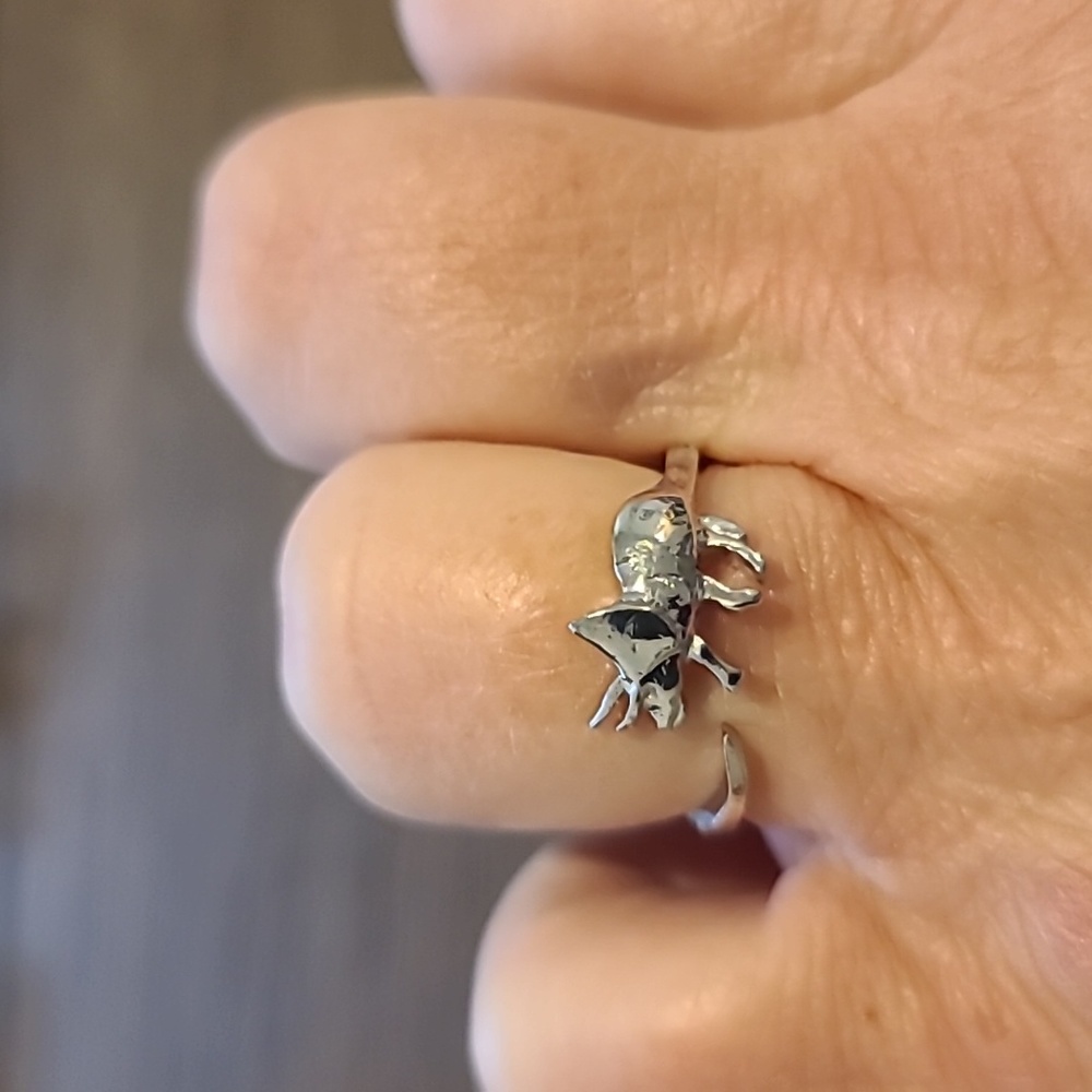 Adjustable triceratops silver tone ring